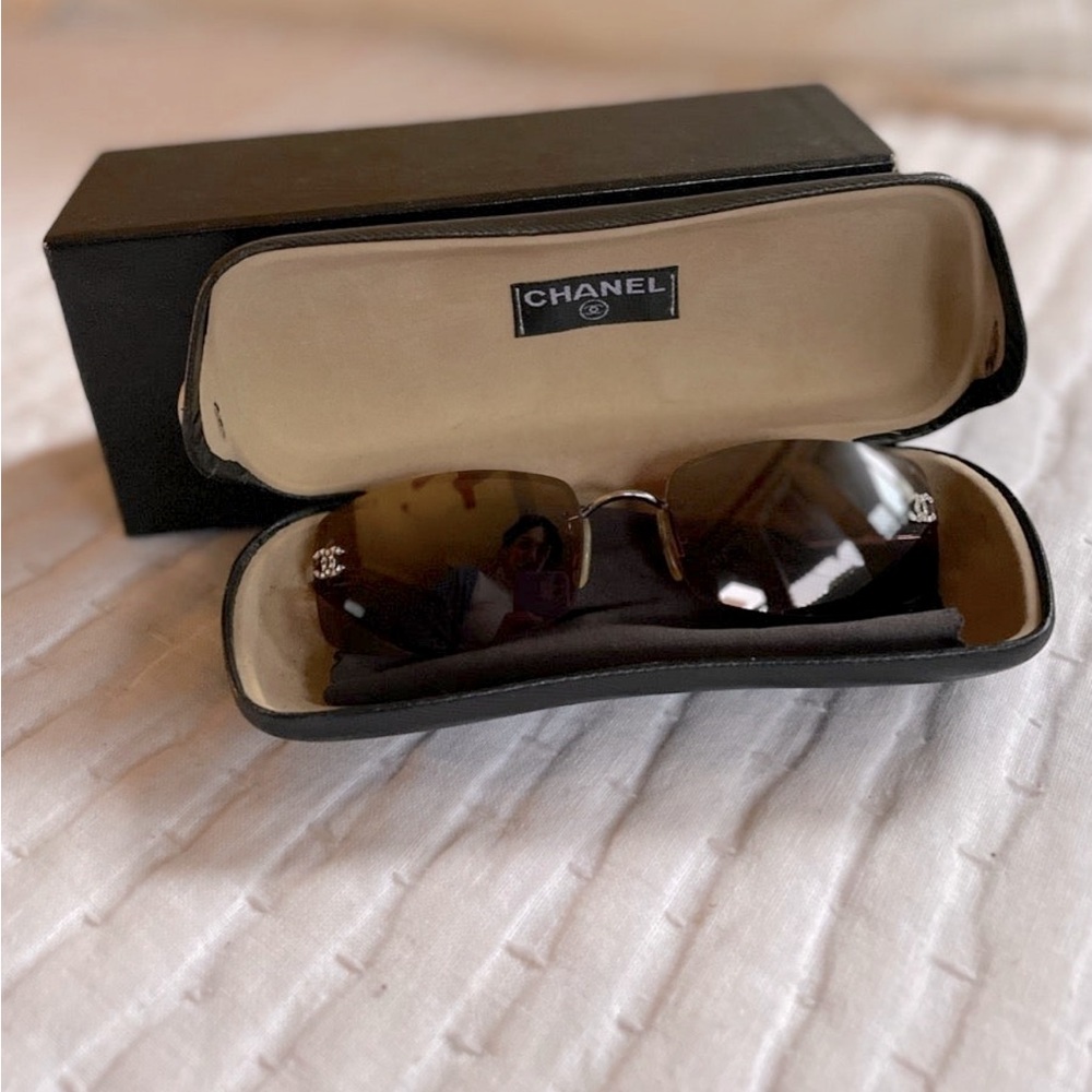 *Chanel* purple tint rimless sunglasses
